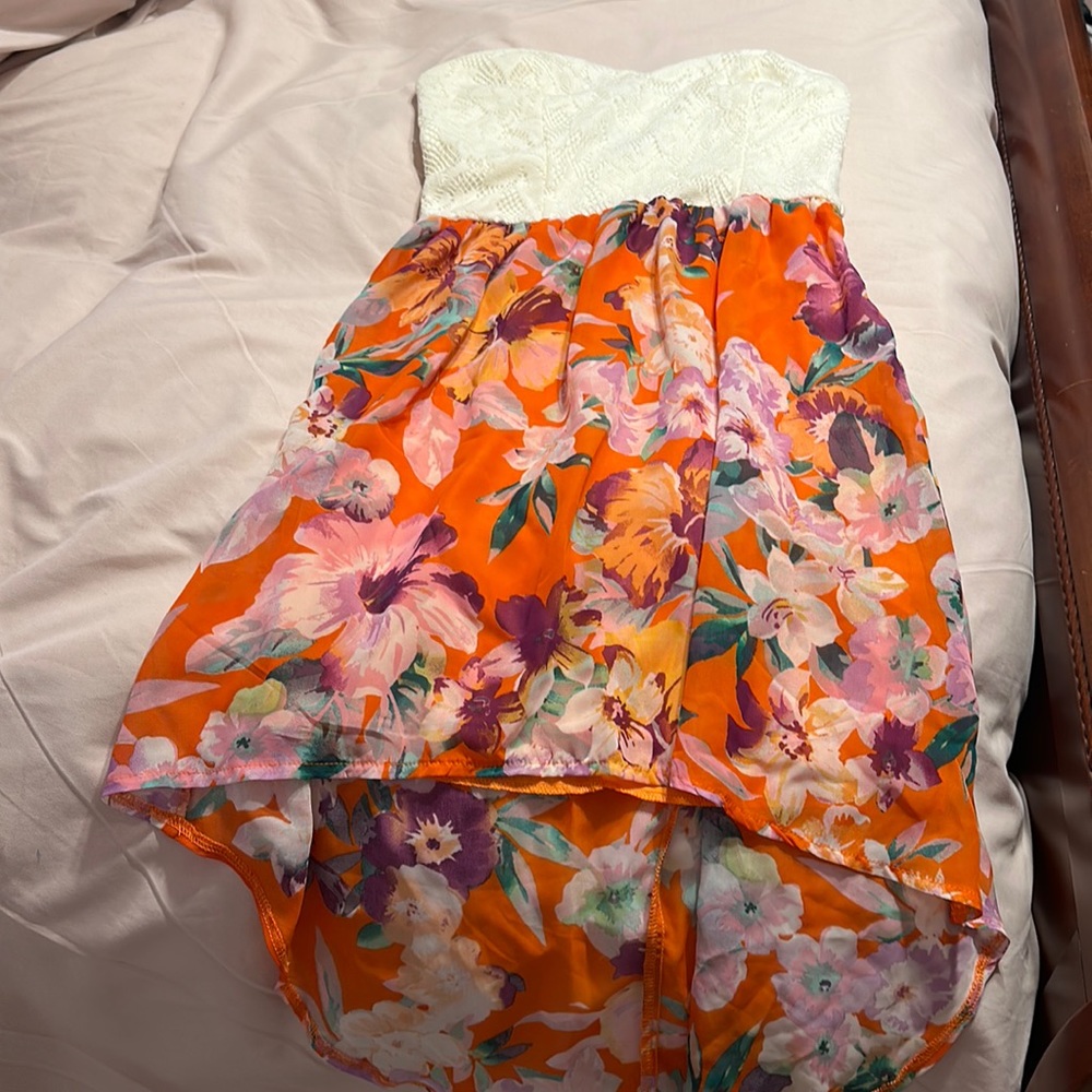 Used hi-low spring strapless dress, only worn once!
